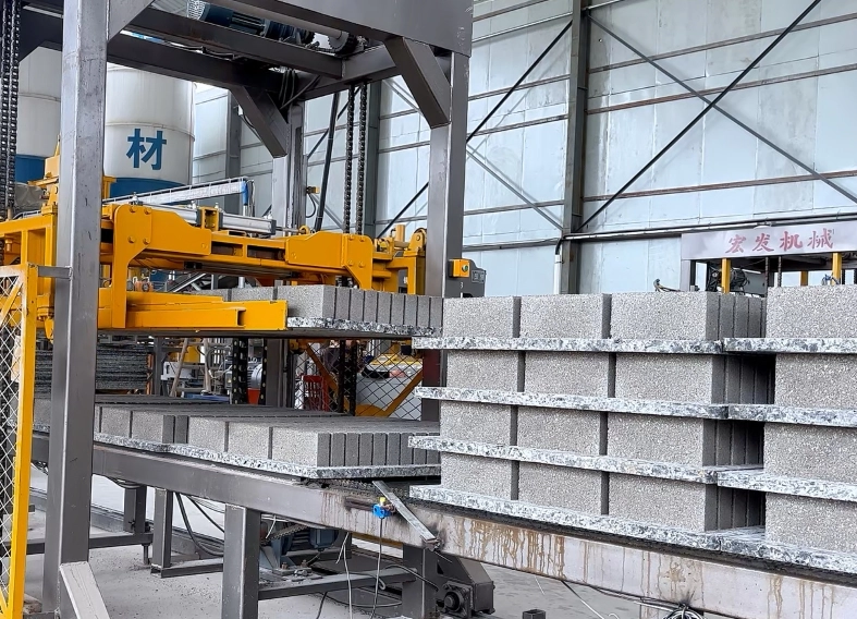 QT12-15F Full-Automatic Brick Machine | Stable High-Density Solid Brick Production Case 