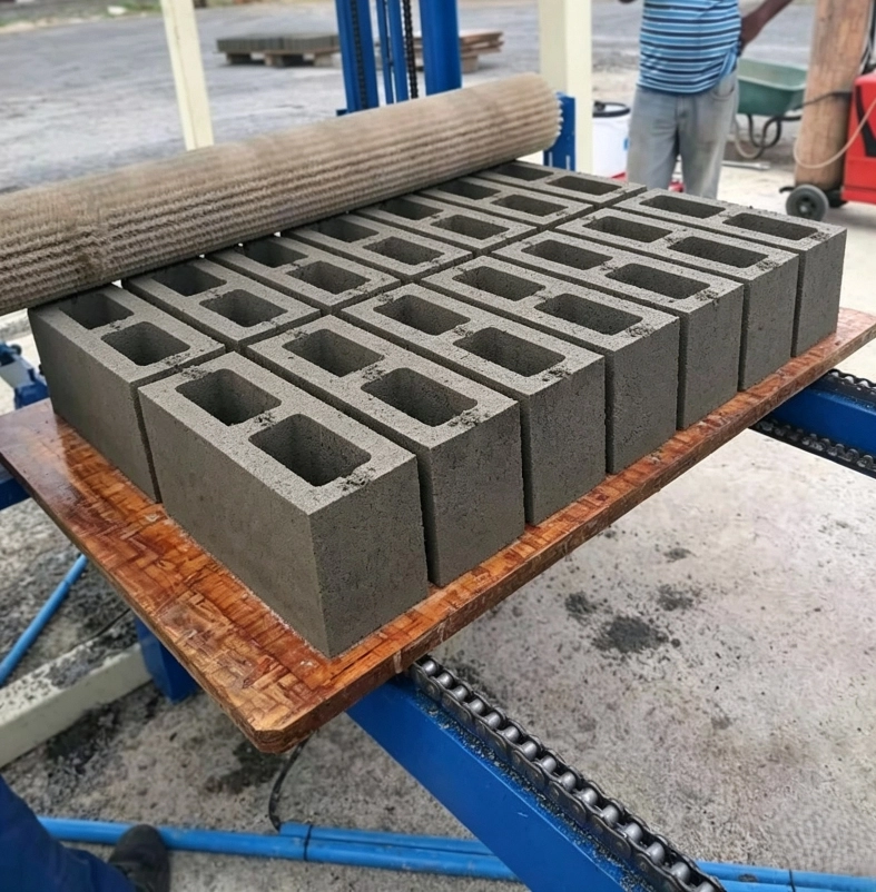 QT4‑20C Semi Automatic Hydraulic Block Machine | Overseas Production Project 