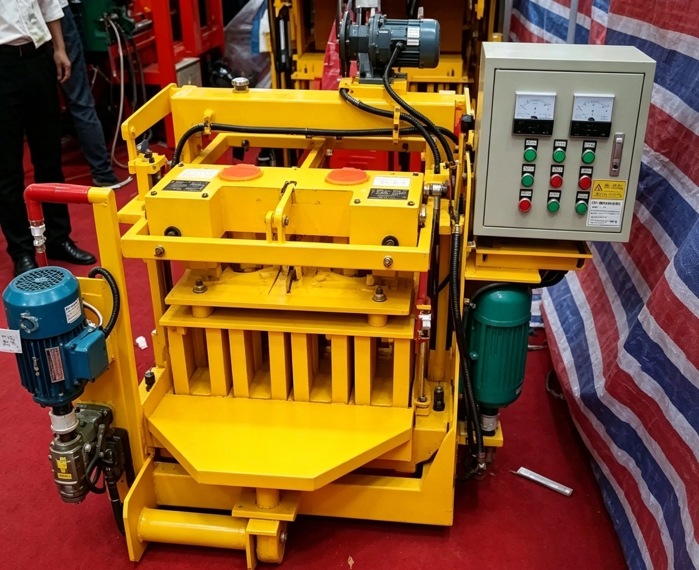 QTY4‑30 Mobile Egg‑laying Block Making Machine | Pallet‑free Hollow Block Production Equipment