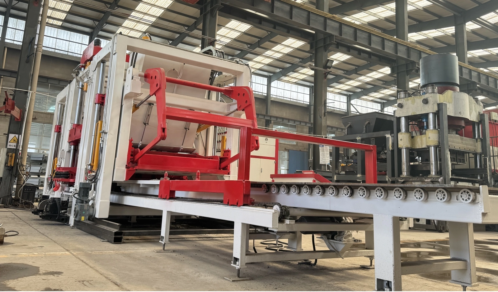 HF18 Pallet‑free Automatic Brick Making Machine | High‑output Table‑vibration Complete Equipment For Hollow Block & Paver Production