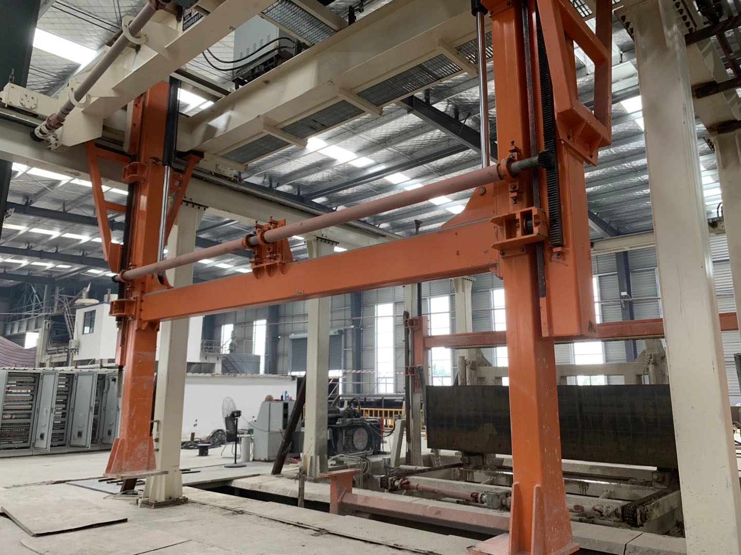 Grouping Conveying Mechanism and Grouping Spreader Grouping Conveying Mechanism and Grouping Spreader