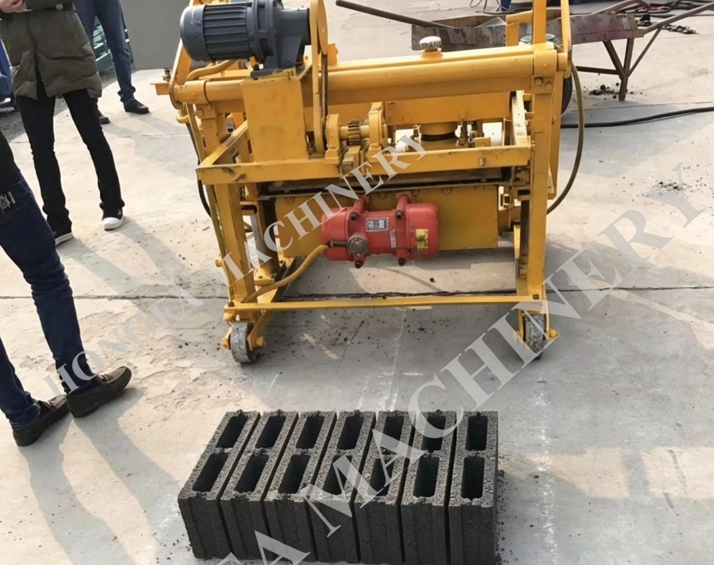 QMJ4-30 concrete block making machine