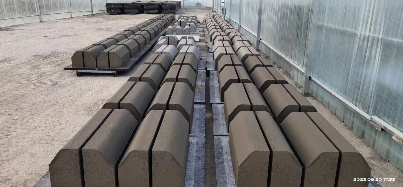 Production Case of QT10‑15F Automatic Curbstone Brick Making Machine