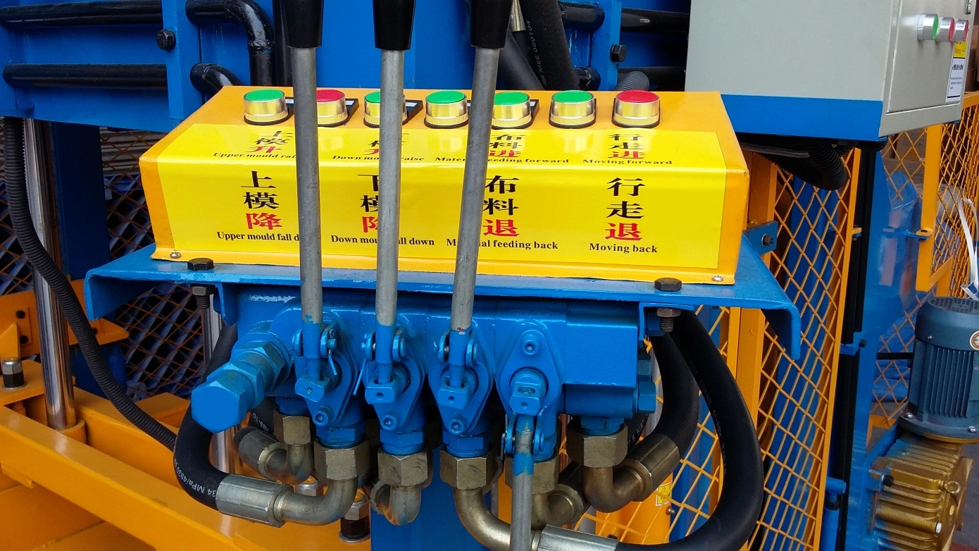QMJ‑12A Pallet‑Free Egg‑Layer Machine QMJ‑12A Pallet‑Free Egg‑Layer Machine