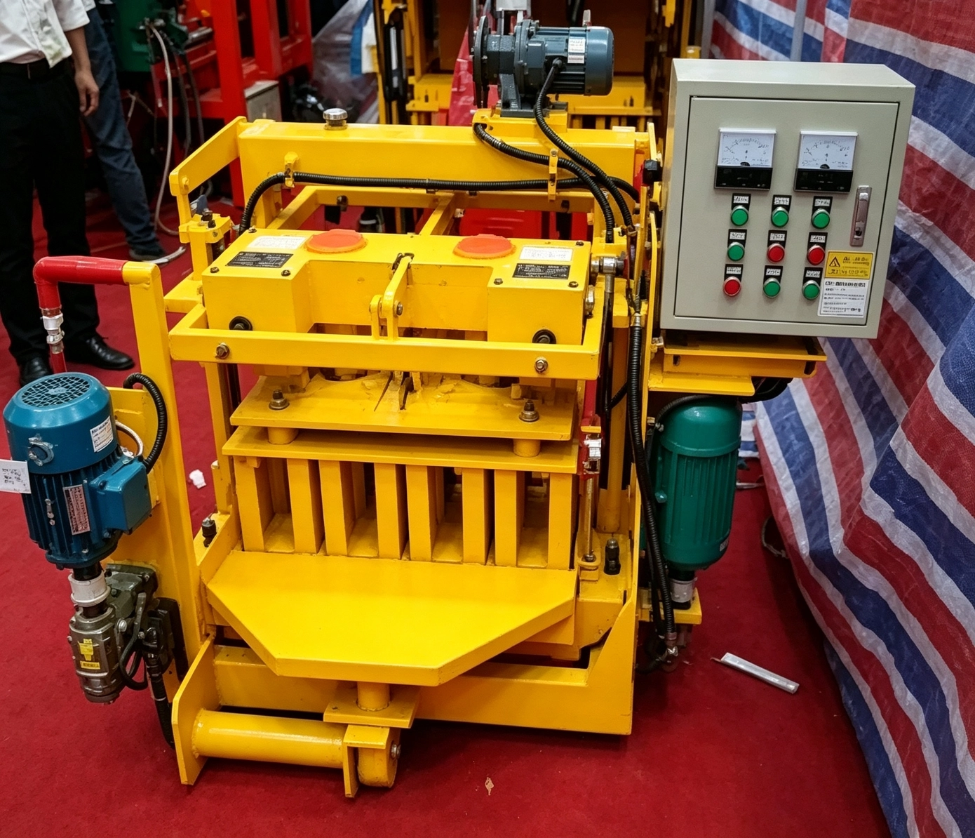 QTY4‑30 Mobile Egg‑laying Block Making Machine