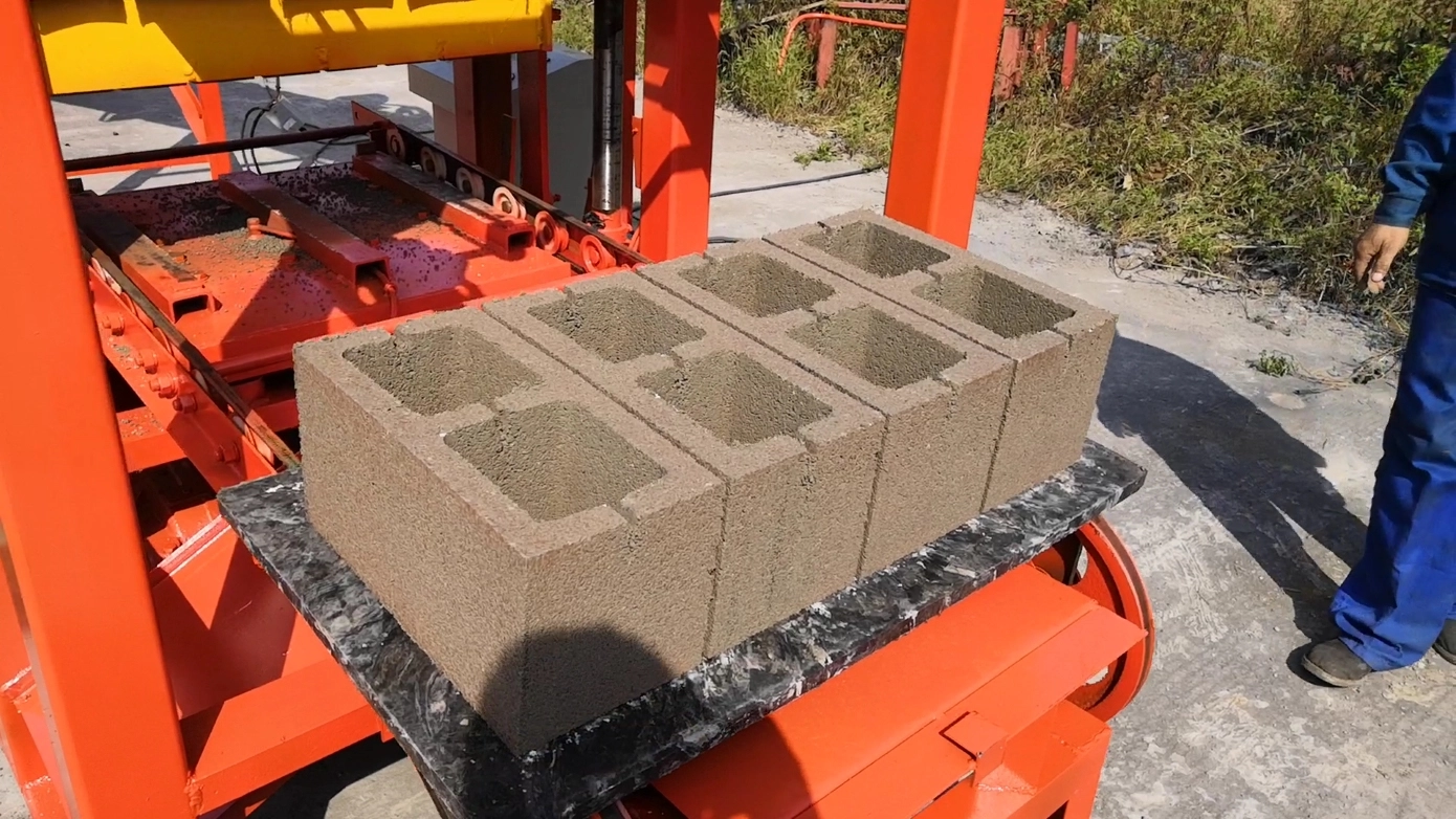 Hollow Block from QT4-26D Semi-automatic Block Forming Machine Hollow Block from QT4-26D Semi-automatic Block Forming Machine