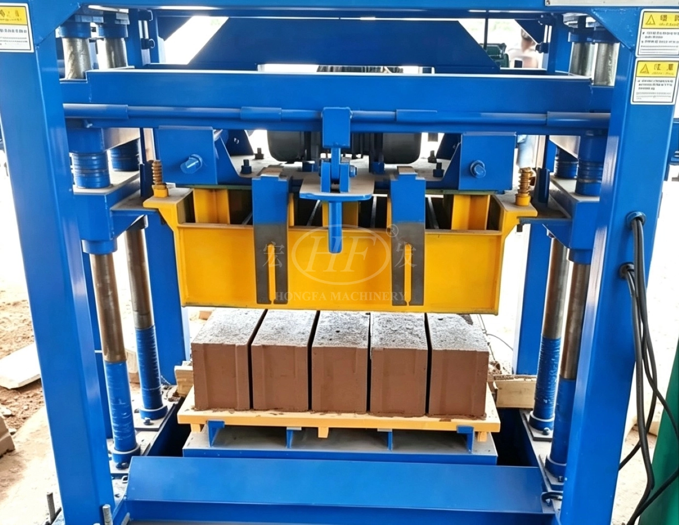 Solid Brick from QTJ4‑40B2 Table‑Vibration Concrete Solid Brick Machine Solid Brick from QTJ4‑40B2 Table‑Vibration Concrete Solid Brick Machine
