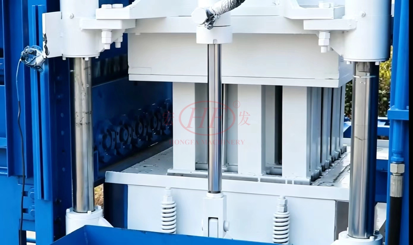Vibration Procedure of QT3-15 Fully-automatic Cement Brick Making Machine Vibration Procedure of QT3-15 Fully-automatic Cement Brick Making Machine