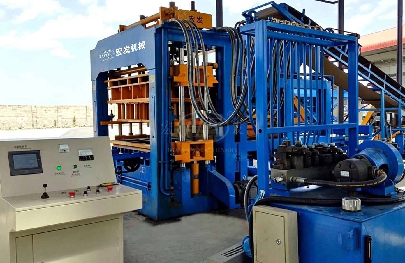 Hydraulic Station and PLC of QT12‑15 High‑output Solid‑waste Brick Machine