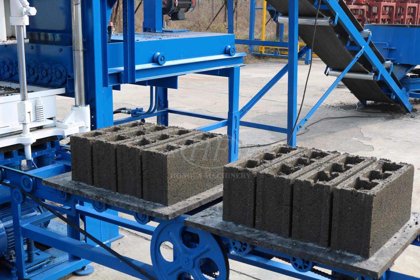 Hollow Block from QT4‑15C Automatic Concrete Hollow Block Making Machine Hollow Block from QT4‑15C Automatic Concrete Hollow Block Making Machine
