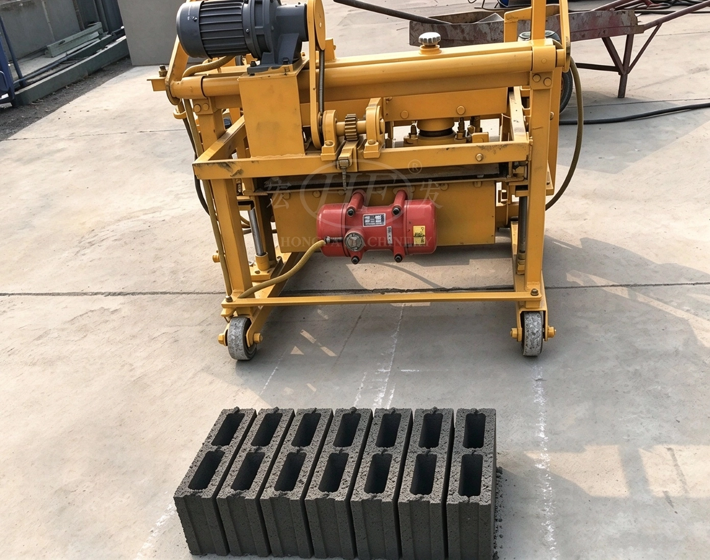 Hollow Block from Ds QMJ4-30 Small Semi-automatic Egg-laying Concrete Block Machine Hollow Block from Ds QMJ4-30 Small Semi-automatic Egg-laying Concrete Block Machine